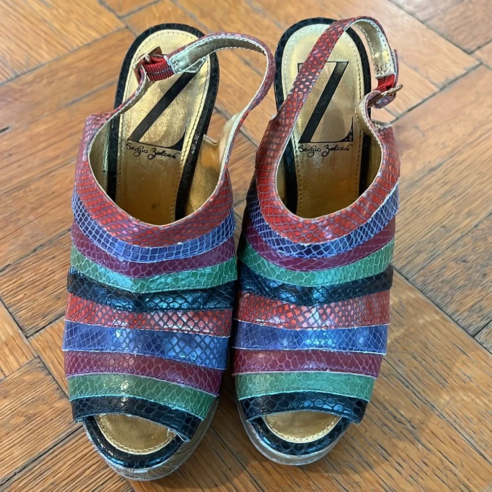 Sergio Zelcer - Retro rainbow wedge. ADORABLE & SEXY! 👠 - Picture 2 of 5